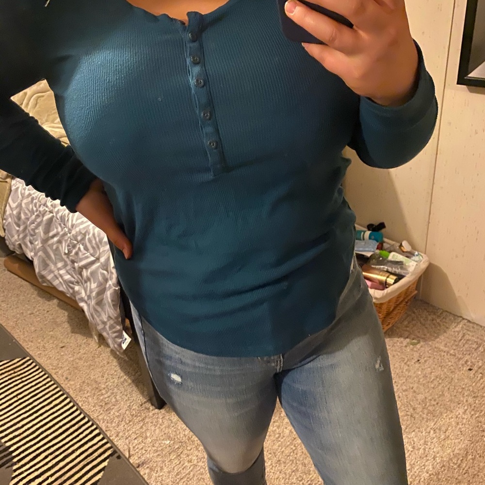 Long sleeve Henley tee